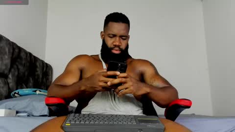 Snapshot of james_bbcmuscle chatting on 06-02-26, 12:12 James BBC online show from 06-02-26, 12:12