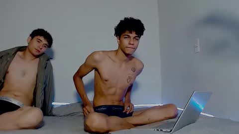 Snapshot of james_dreams_ chatting on 12-09-24, 02:13 James online show from 12-09-24, 02:13