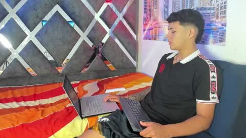 Snapshot of james_hill7 chatting on 11-14-25, 03:49 James Hill online show from 11-14-25, 03:49