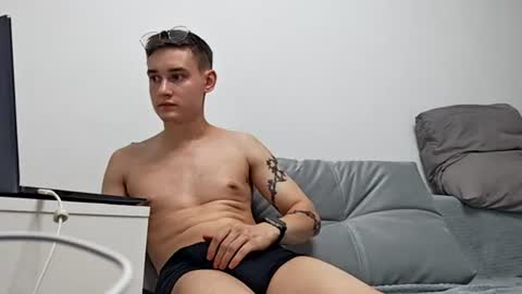 Snapshot of james_ice_ chatting on 07-24-26, 03:54 james ice online show from 07-24-26, 03:54