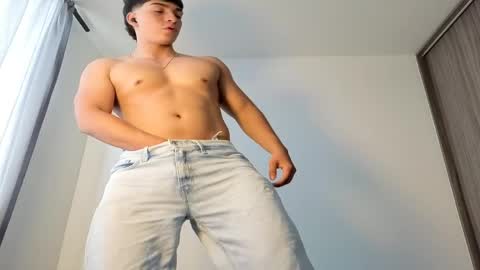 Snapshot of james_silva1 chatting on 04-27-26, 02:15 james_silva1 online show from 04-27-26, 02:15