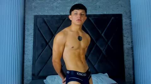 Snapshot of jamesgolden_ chatting on 03-03-25, 12:27 jamesgolden_ online show from 03-03-25, 12:27