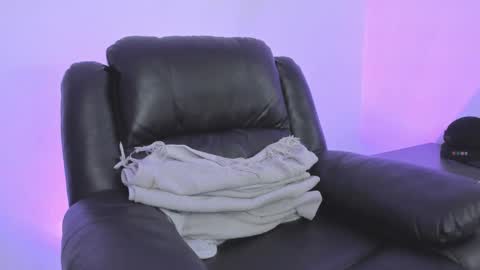 James Gray online show from 03-10-25, 02:39