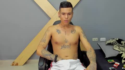 Jamesinked  online show from 12-26-24, 04:04