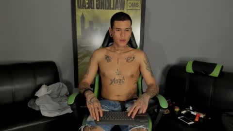 Jamesinked  online show from 01-14-25, 05:30