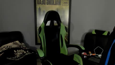 Jamesinked  online show from 02-02-25, 02:38