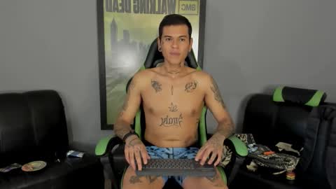 Jamesinked  online show from 02-06-25, 08:23