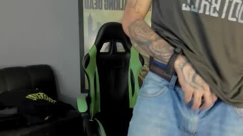 Jamesinked  online show from 02-10-25, 04:36