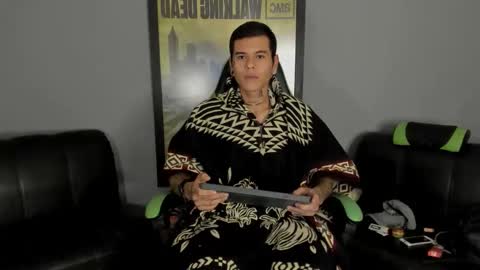 Jamesinked  online show from 02-16-25, 08:10