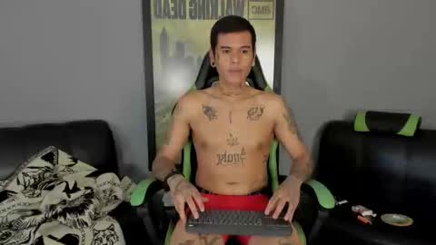 Jamesinked  online show from 02-18-25, 08:25