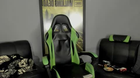 Jamesinked  online show from 02-24-25, 01:57