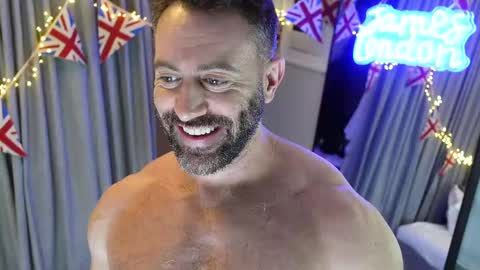 Snapshot of jameslondon_ chatting on 03-12-25, 03:29 jameslondon_ online show from 03-12-25, 03:29