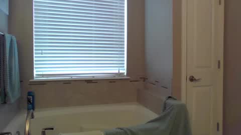 jamesmckendree online show from 12-28-24, 06:18