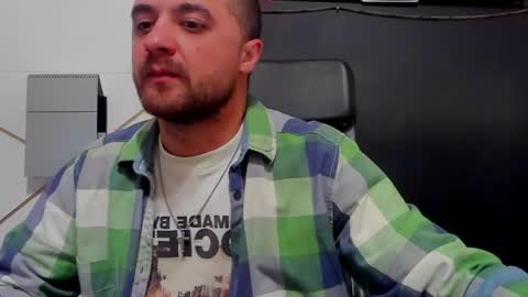 Snapshot of jamesmyersx chatting on 05-05-26, 04:09 JamesMyers online show from 05-05-26, 04:09