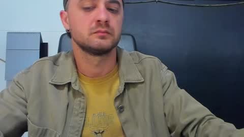Snapshot of jamesmyersx chatting on 06-03-26, 04:04 JamesMyers online show from 06-03-26, 04:04