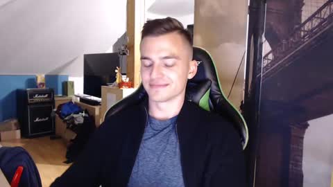 jamesss11158699 online show from 12-02-24, 08:33