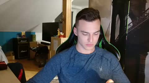 jamesss11158699 online show from 12-06-24, 10:52