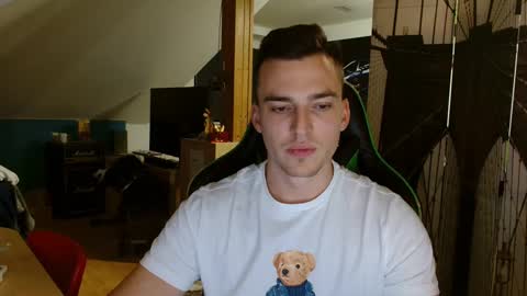 jamesss11158699 online show from 12-11-24, 07:36