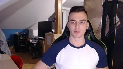 jamesss11158699 online show from 01-20-25, 03:50