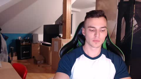 jamesss11158699 online show from 01-20-25, 07:35