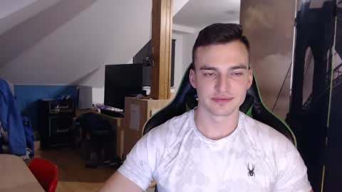 jamesss11158699 online show from 01-27-25, 05:48