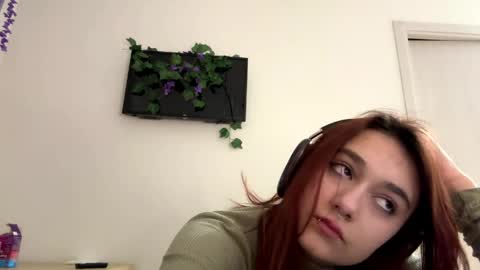 Milena online show from 04-02-26, 12:30