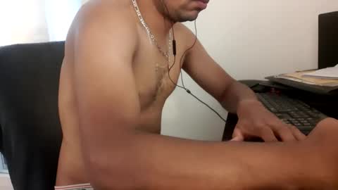 Snapshot of jamielonnas chatting on 04-27-26, 04:21 Jamie Lonnas online show from 04-27-26, 04:21