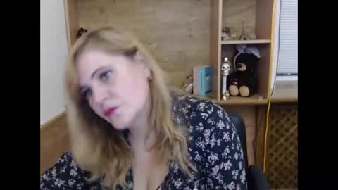 janaloveli online show from 10-28-25, 06:32