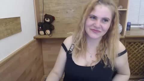 janaloveli online show from 04-14-26, 07:53