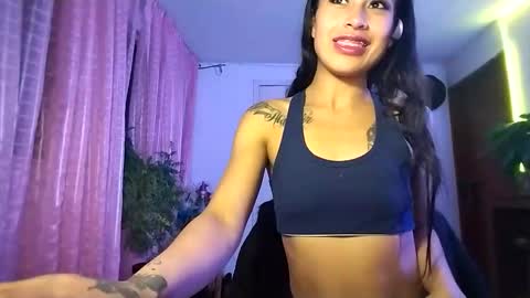 janariivera1 online show from 09-27-25, 04:17