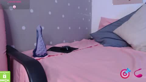 Snapshot of jane_atwood_ chatting on 02-21-25, 12:38 Jane Atwood online show from 02-21-25, 12:38