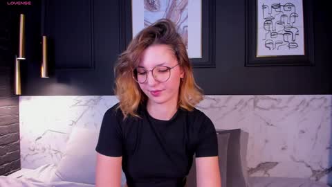 Jane online show from 01-21-25, 09:35