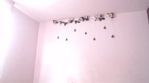 Snapshot of jane_r chatting on 02-13-26, 07:32 Jane online show from 02-13-26, 07:32