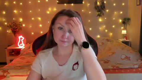 Snapshot of janegrey11 chatting on 07-04-26, 05:19 Jane online show from 07-04-26, 05:19
