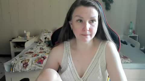 Snapshot of janegrey11 chatting on 07-16-26, 11:05 Jane online show from 07-16-26, 11:05
