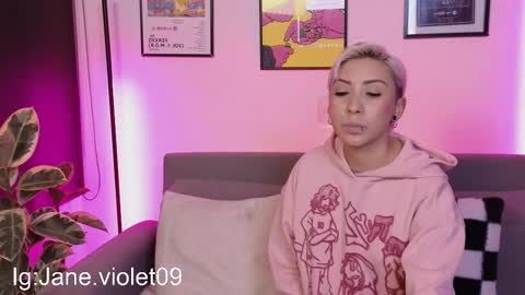 Snapshot of janehart_ chatting on 10-14-25, 12:11 Jane online show from 10-14-25, 12:11