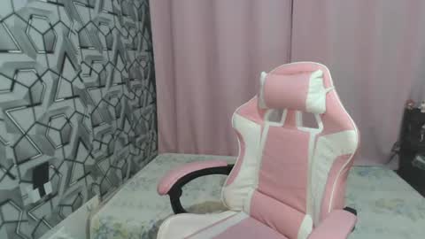 janeliciouse online show from 06-13-26, 01:25