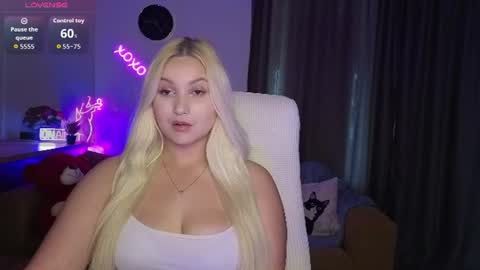 Snapshot of janemiss chatting on 06-14-26, 09:44 Jane online show from 06-14-26, 09:44