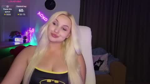 Snapshot of janemiss chatting on 06-21-26, 06:10 Jane online show from 06-21-26, 06:10