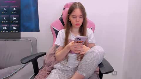 Snapshot of janenichols chatting on 12-28-24, 12:26 Jane online show from 12-28-24, 12:26