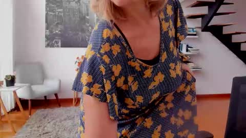 JANE TURNER MILF online show from 11-19-25, 01:55