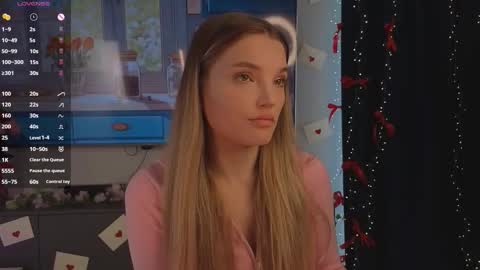 Hi Im Alice and here youll find something online show from 03-22-26, 07:34