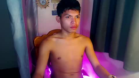 janlloyd04 online show from 03-08-26, 08:18