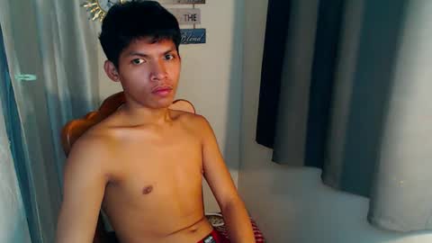 janlloyd04 online show from 04-06-26, 06:58