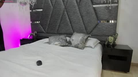 Janna online show from 02-08-26, 03:54