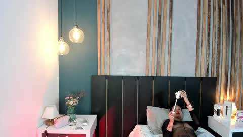 Snapshot of janne_lee chatting on 12-05-25, 08:38 Janne for u online show from 12-05-25, 08:38