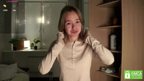 Im 18 years old Im fond of traveling I like to explore new cultures and Im open to communication. In my spare time I do sp online show from 12-20-25, 05:25