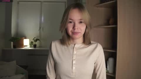 Im 18 years old Im fond of traveling I like to explore new cultures and Im open to communication. In my spare time I do sp online show from 12-21-25, 06:31