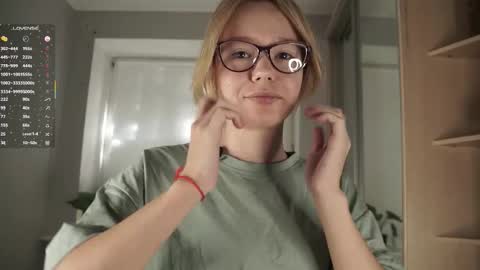 Im 18 years old Im fond of traveling I like to explore new cultures and Im open to communication. In my spare time I do sp online show from 01-07-26, 06:49