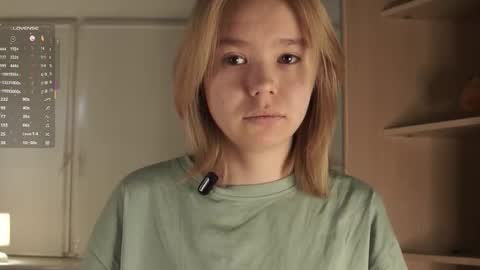 Im 18 years old Im fond of traveling I like to explore new cultures and Im open to communication. In my spare time I do sp online show from 01-08-26, 05:32